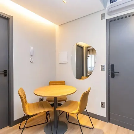 Vibe Curitiba By Housi, Proximo A Ligga Arena E Praca Do Japao Apartment Room photo